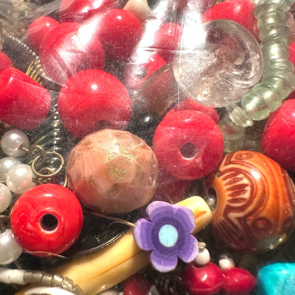 Jewelry Craft Kit with Assorted Colors - Picture 6 of 7